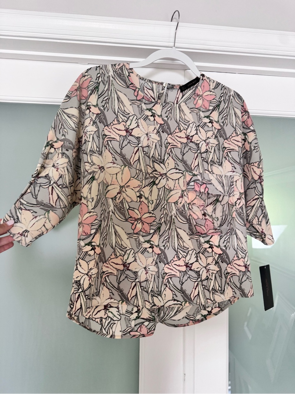 NWT Zara Floral Print Blouse size Large